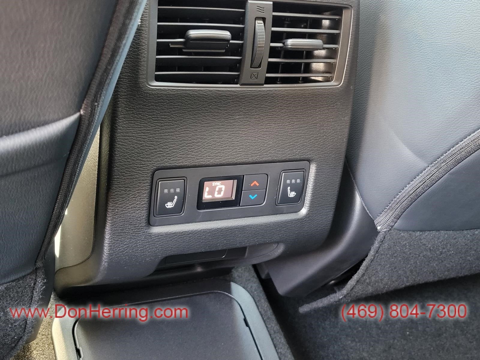 2025 Mitsubishi Outlander PHEV SEL AWC