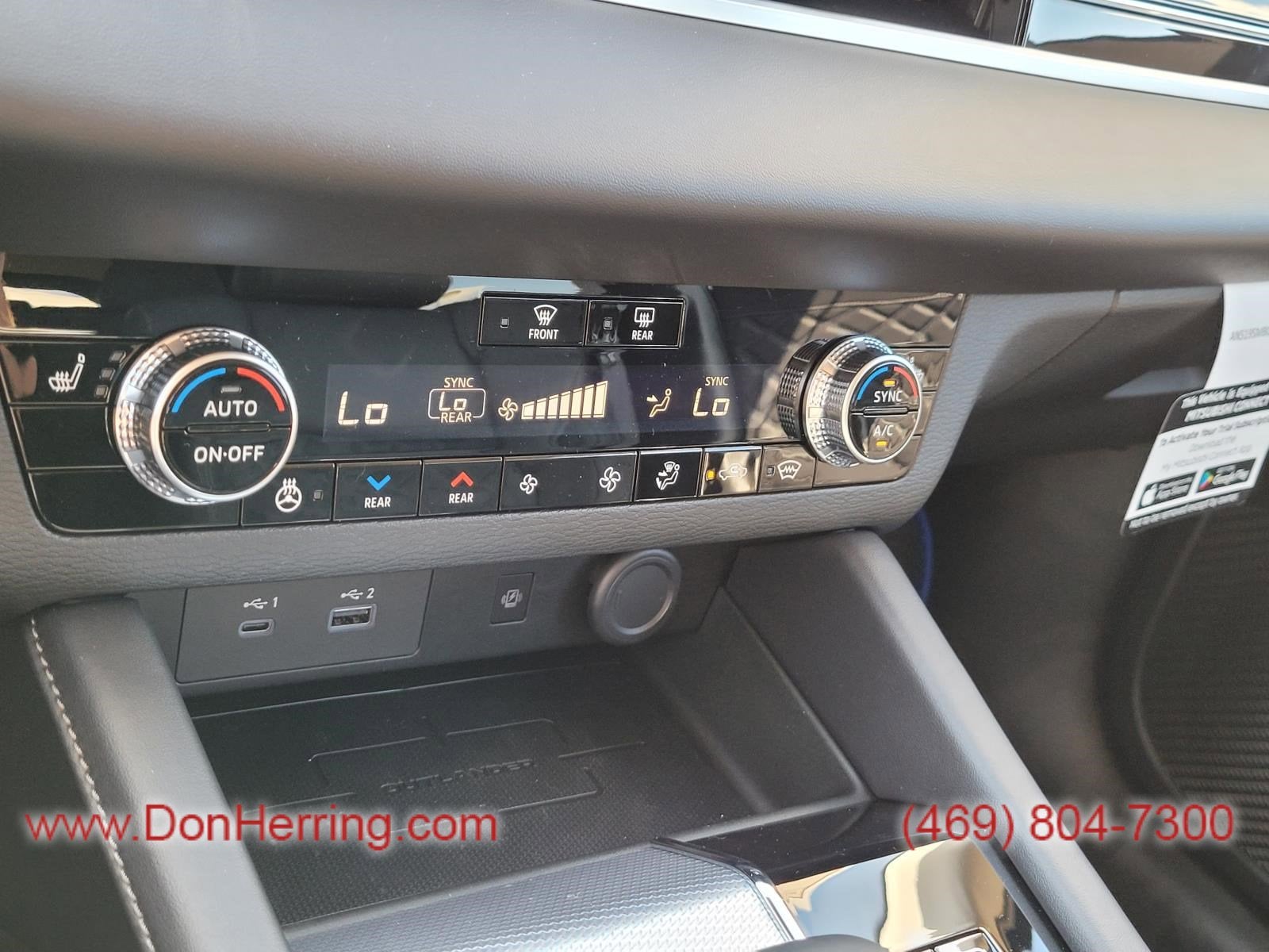 2025 Mitsubishi Outlander PHEV SEL AWC