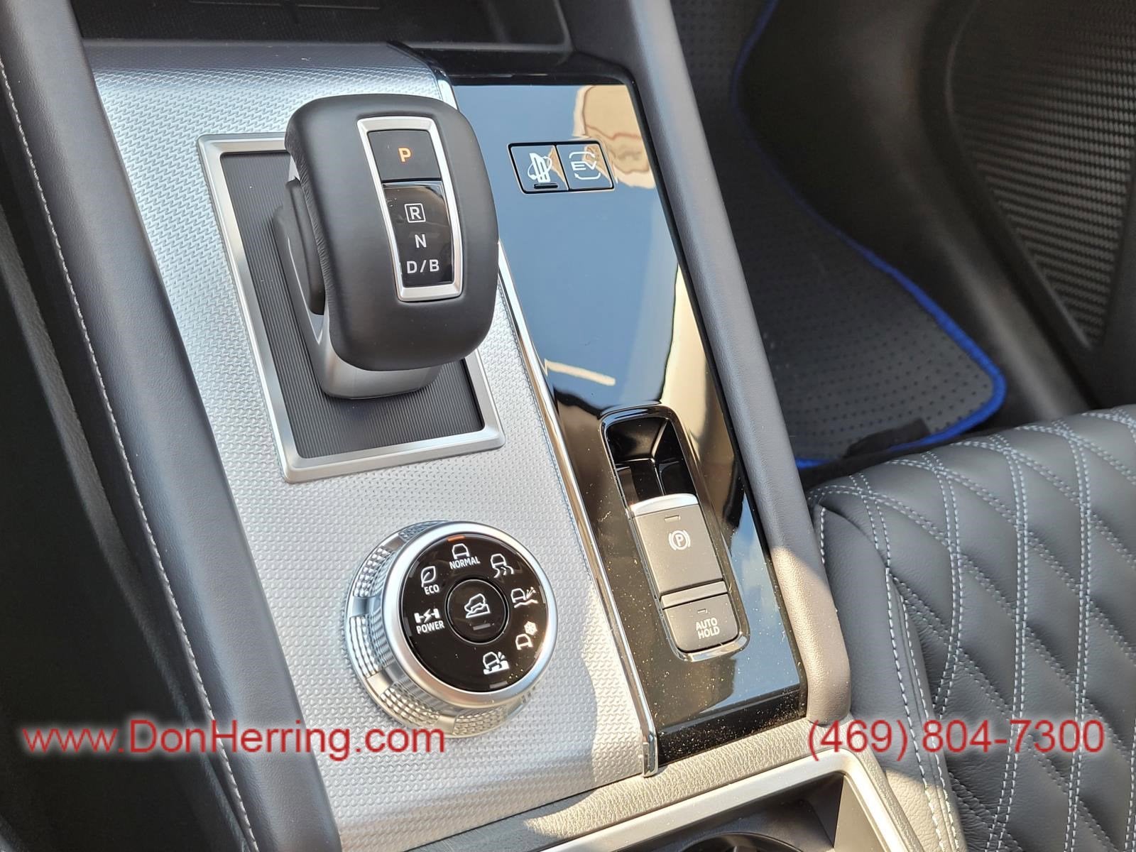 2025 Mitsubishi Outlander PHEV SEL AWC