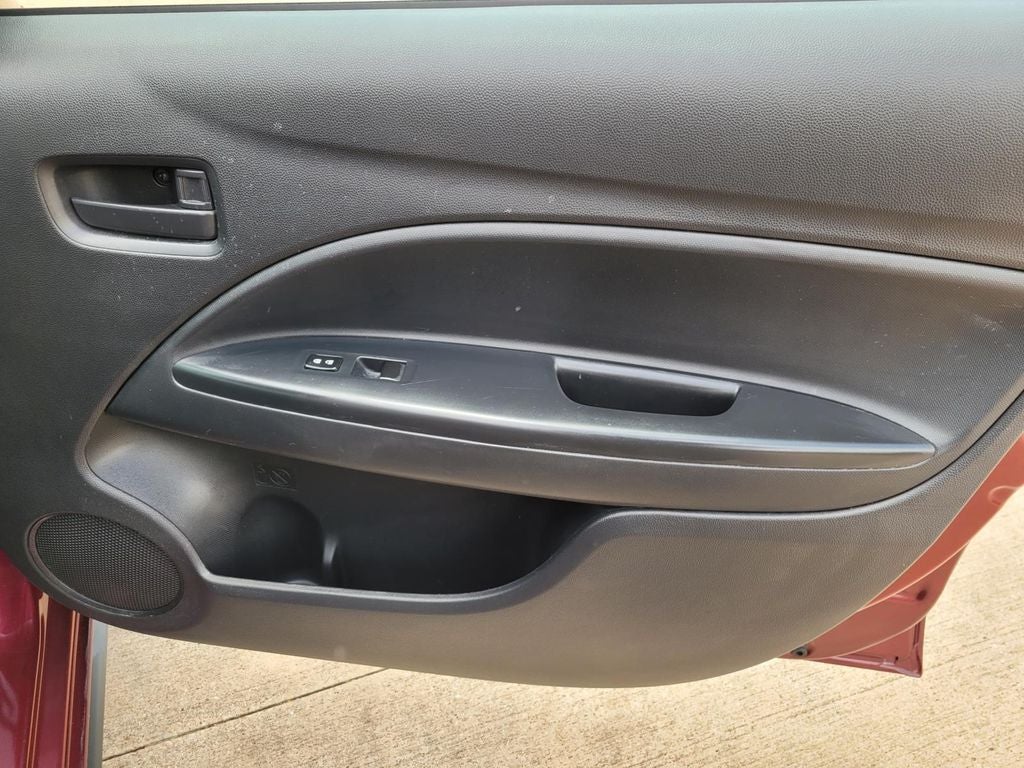 2024 Mitsubishi Mirage ES