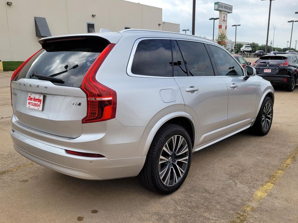 2022 Volvo XC90 Momentum
