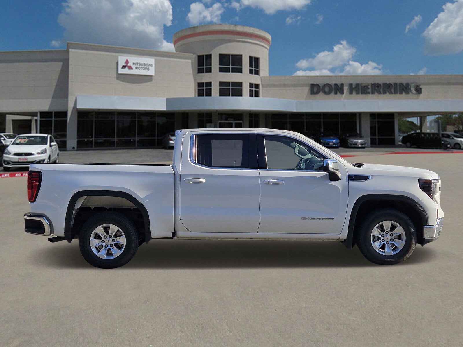 2024 GMC Sierra 1500 SLE