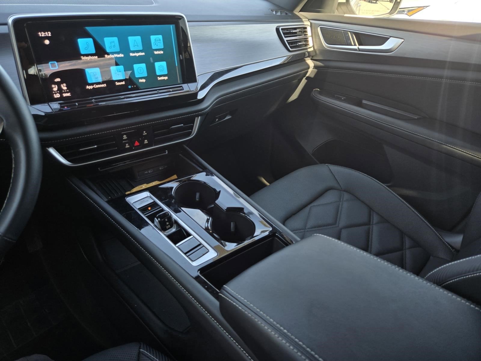 2025 Volkswagen Atlas Cross Sport 2.0T SE w/Technology