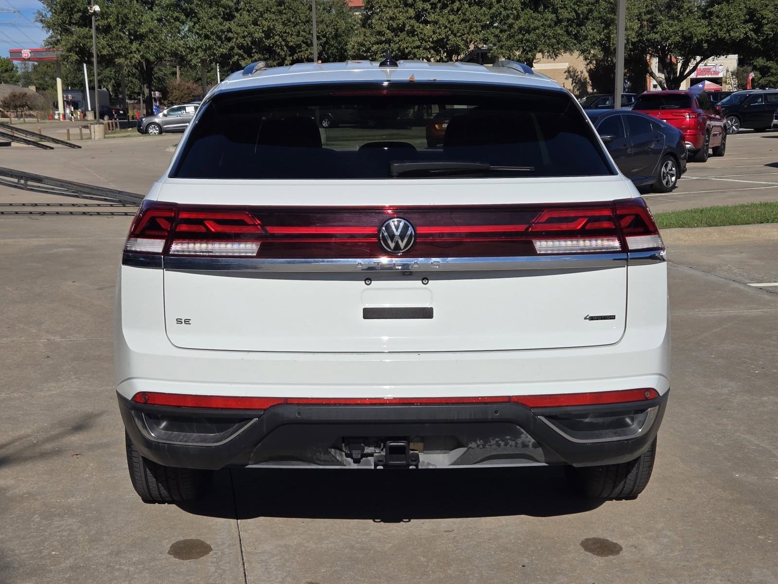 2025 Volkswagen Atlas Cross Sport 2.0T SE w/Technology