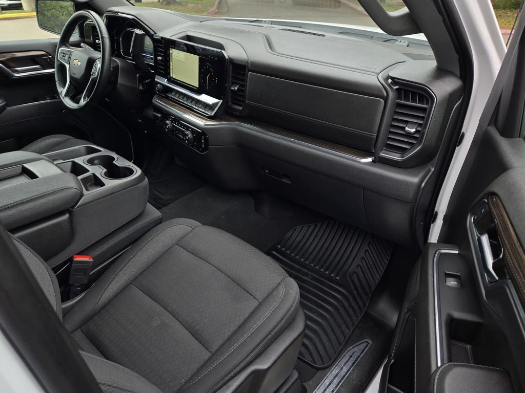 2023 Chevrolet Silverado LT