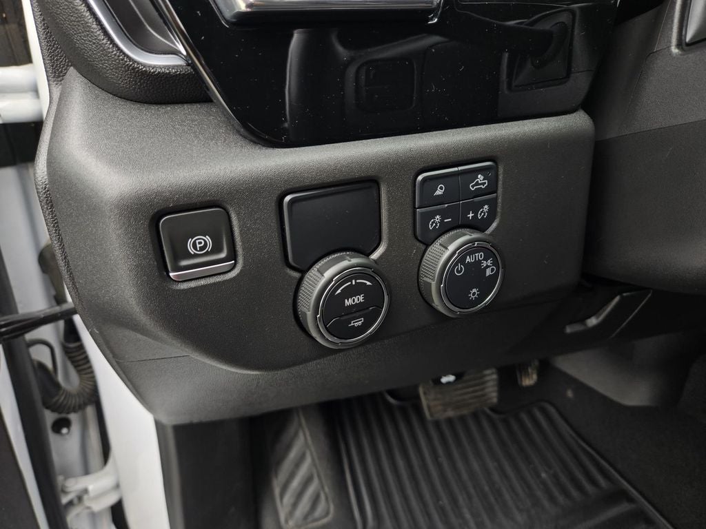 2023 Chevrolet Silverado LT