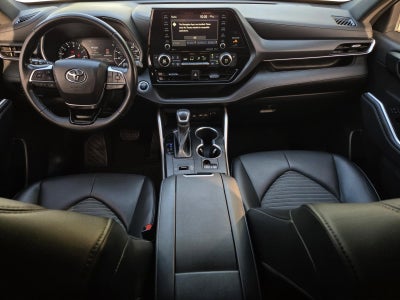 2021 Toyota Highlander XSE