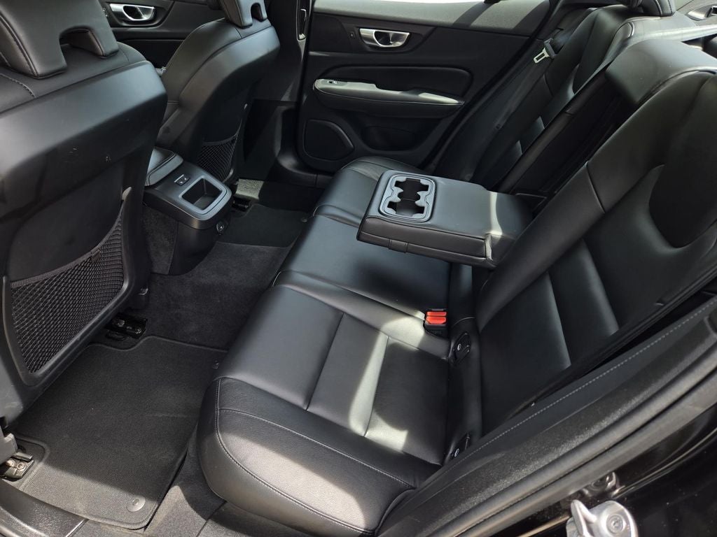 2024 Volvo S60 Core Dark Theme