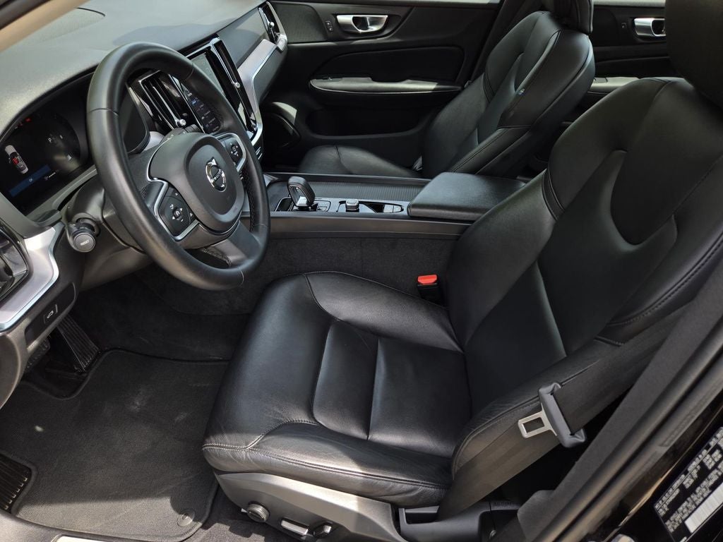 2024 Volvo S60 Core Dark Theme