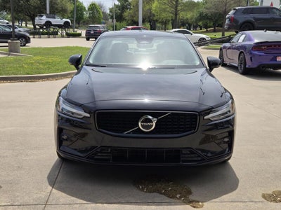 2024 Volvo S60 Core Dark Theme