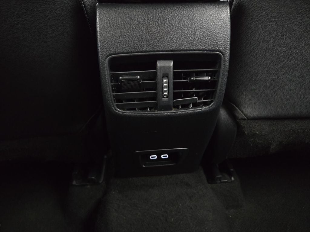 2023 Toyota Corolla Cross XLE - Photo 18