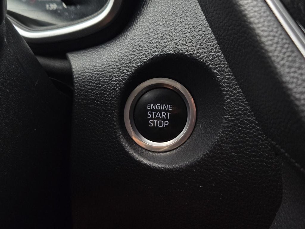 2023 Toyota Corolla Cross XLE - Photo 30