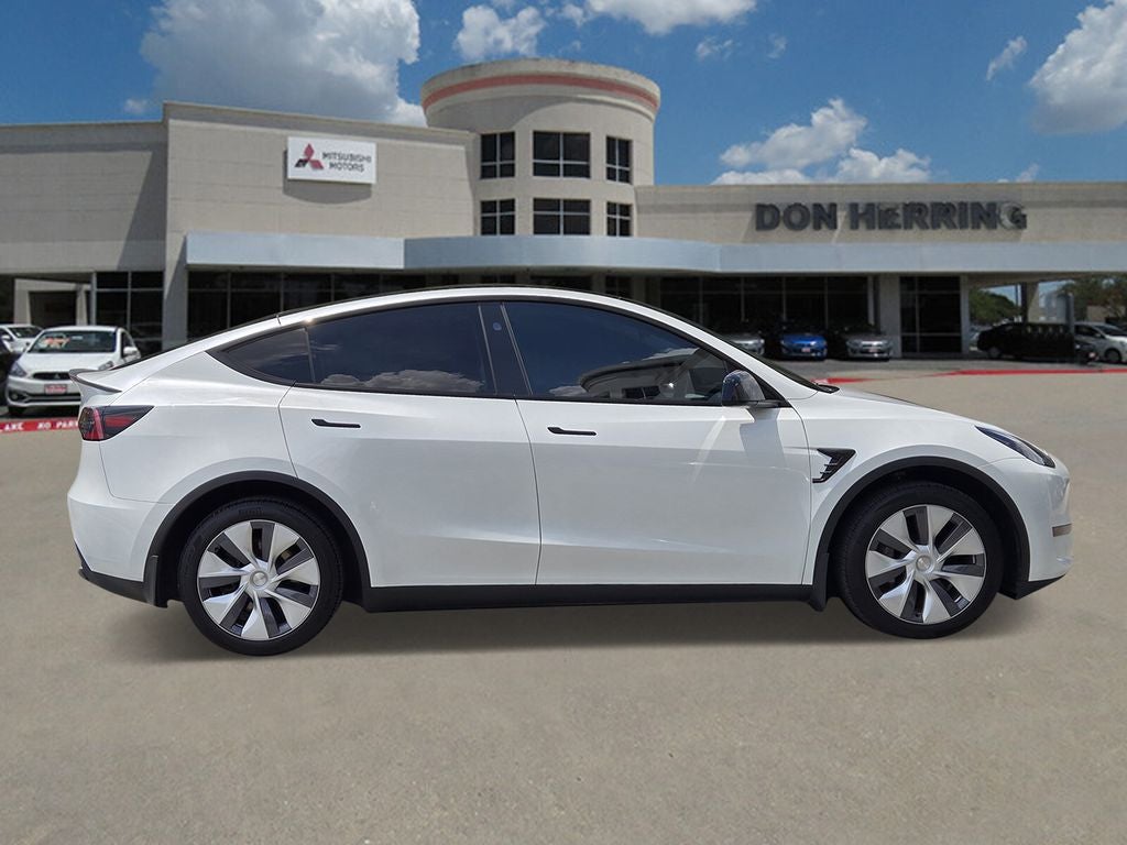 Used 2024 Tesla Model Y Long Range with VIN 7SAYGDEE1RA280777 for sale in Plano, TX