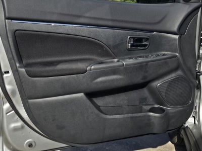 2027 Mitsubishi Outlander Sport LE
