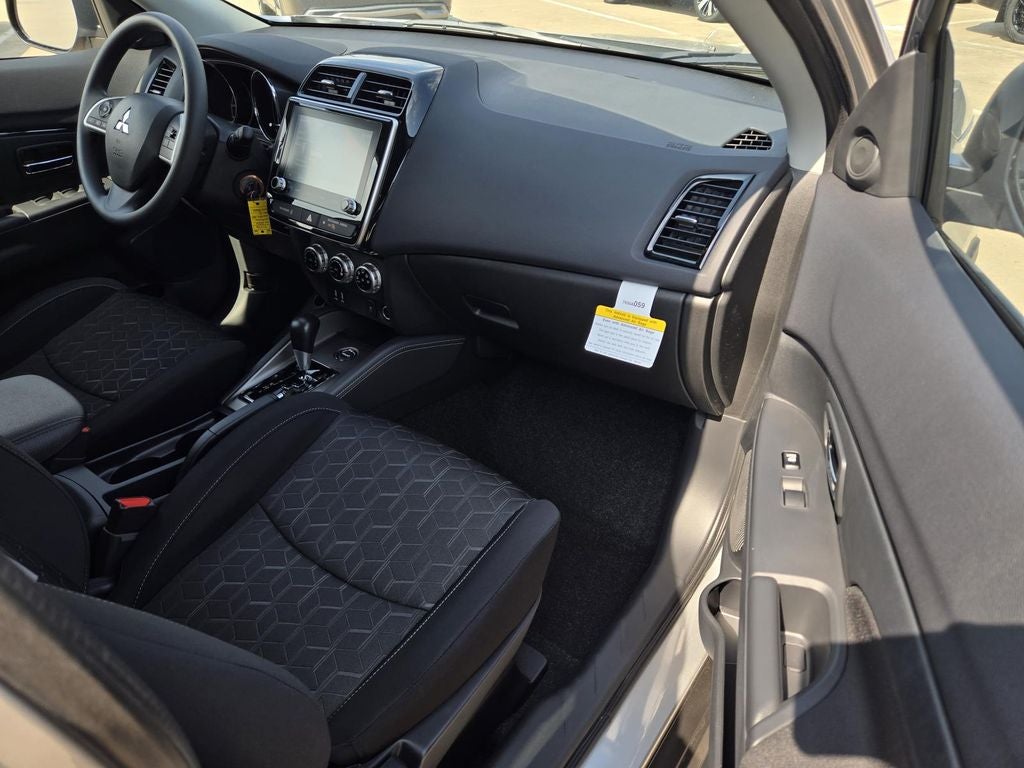 2026 Mitsubishi Outlander Sport ES