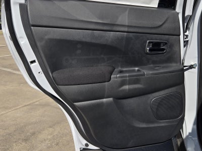 2027 Mitsubishi Outlander Sport LE