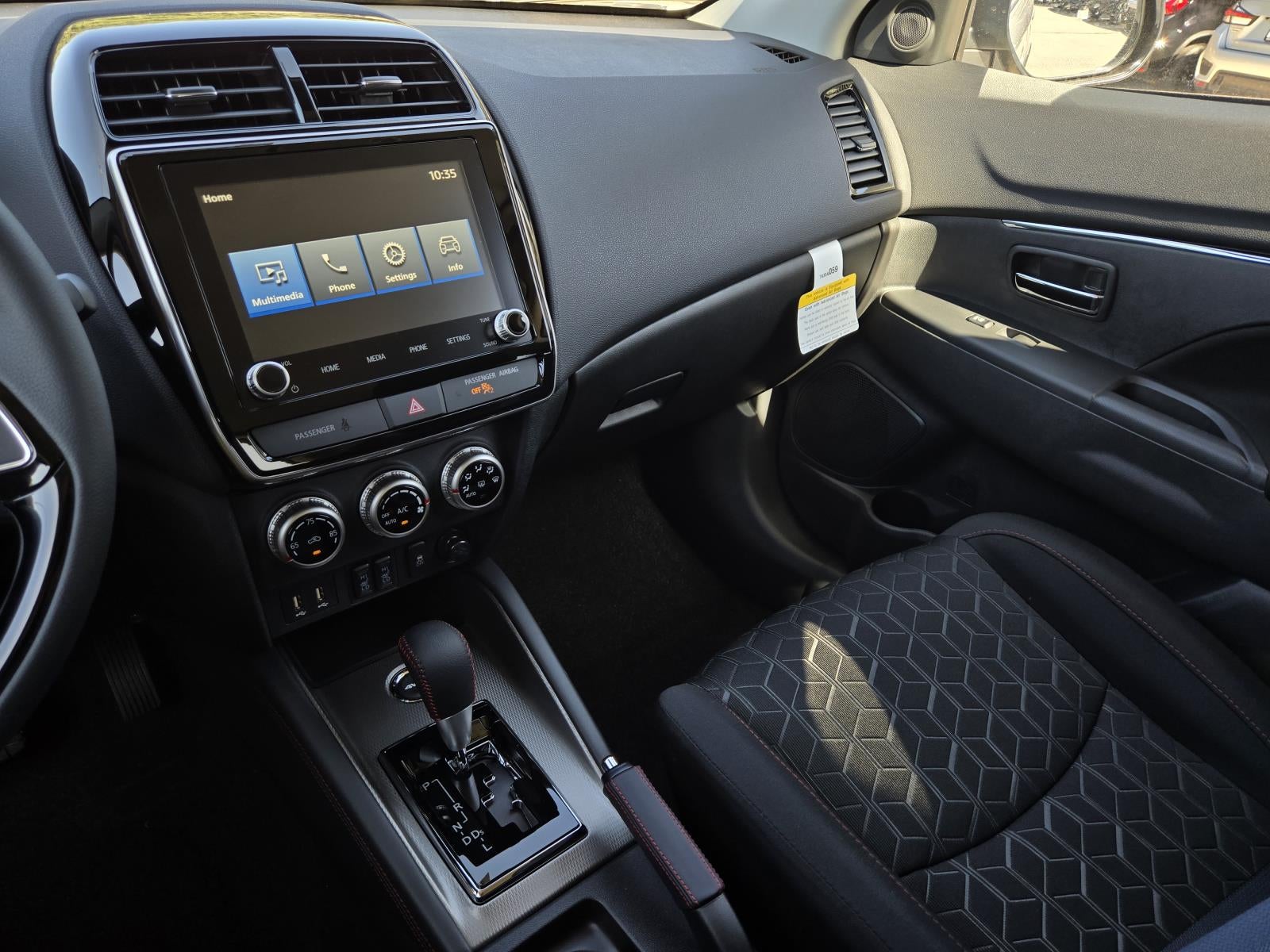 2027 Mitsubishi Outlander Sport LE