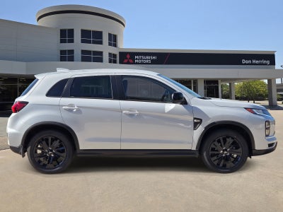 2027 Mitsubishi Outlander Sport LE