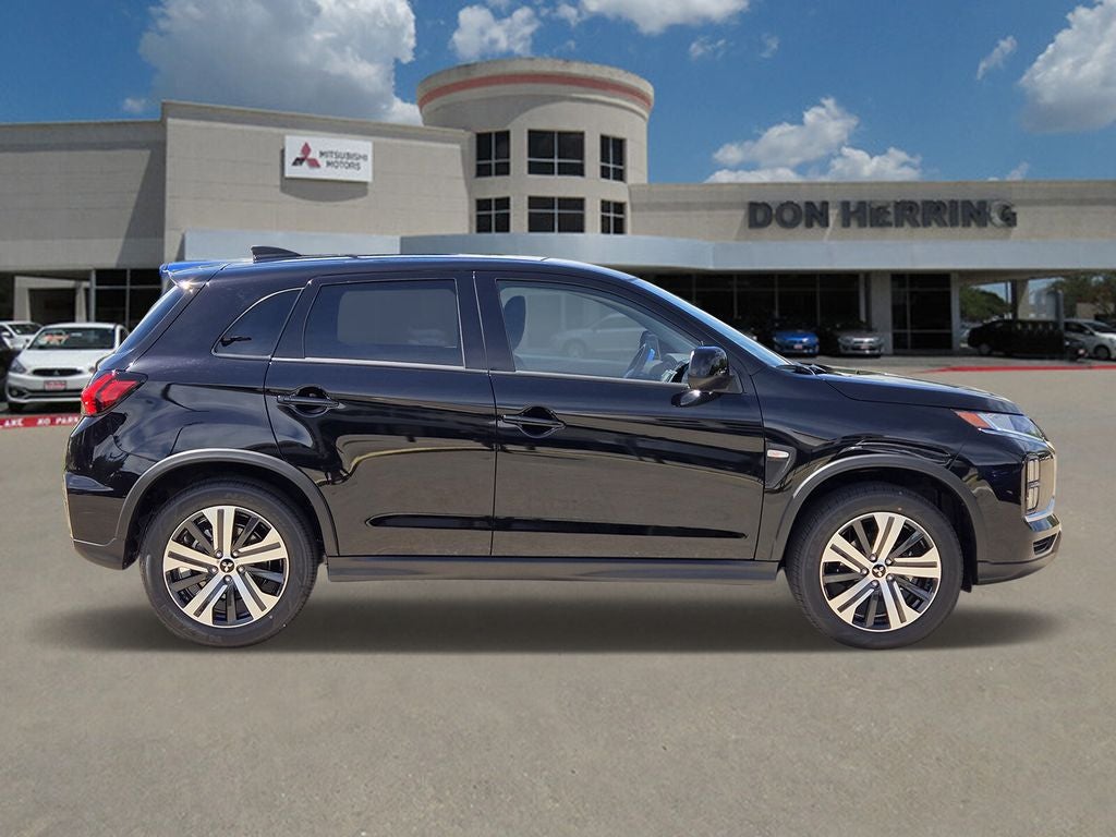 2026 Mitsubishi Outlander Sport ES