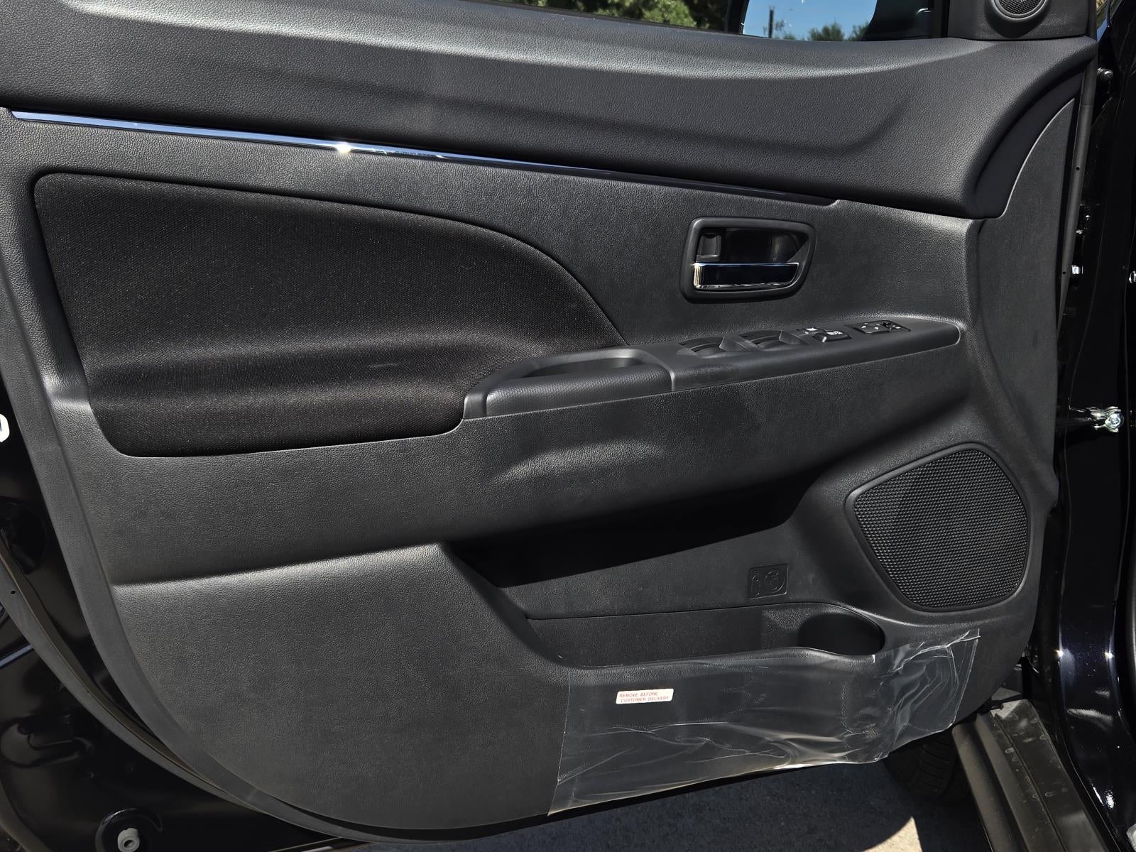 2027 Mitsubishi Outlander Sport ES