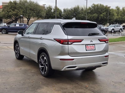 2022 Mitsubishi Outlander SEL