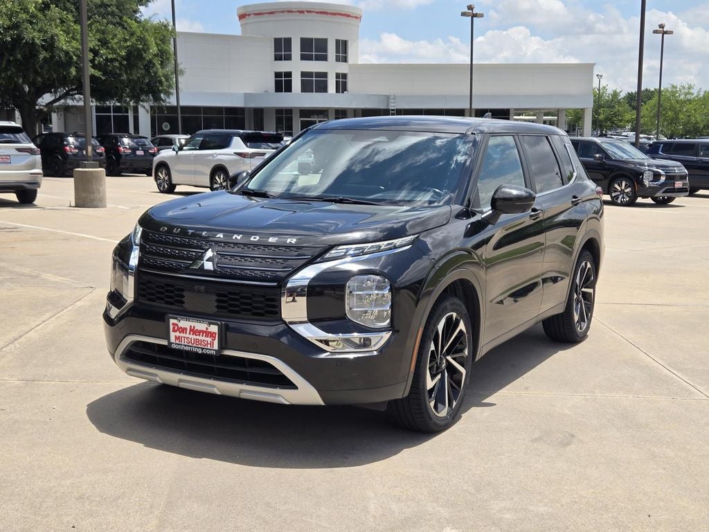 2024 Mitsubishi Outlander SE