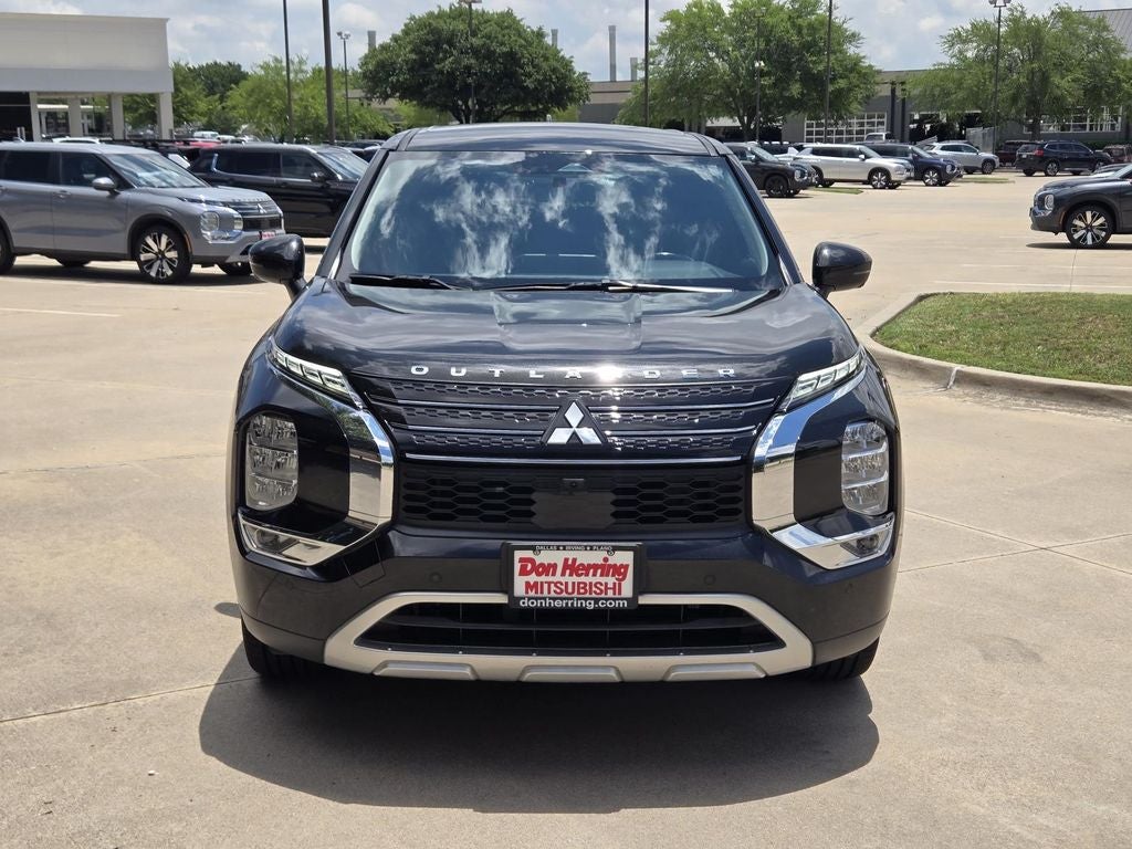 2024 Mitsubishi Outlander SE