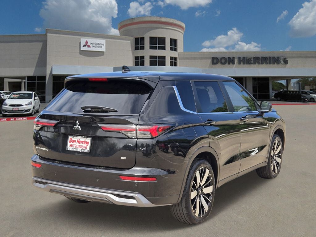 2026 Mitsubishi Outlander SE