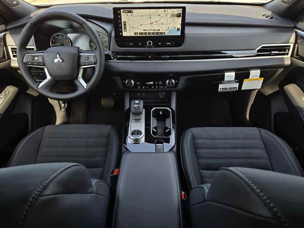 2026 Mitsubishi Outlander LE