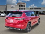 2026 Mitsubishi Outlander LE