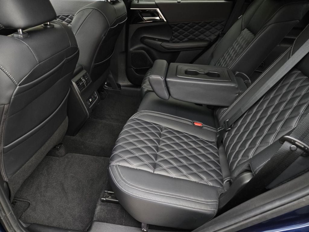 2024 Mitsubishi Outlander SEL