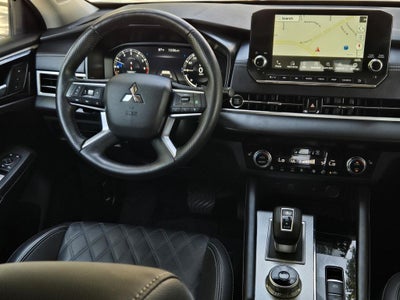 2024 Mitsubishi Outlander SEL