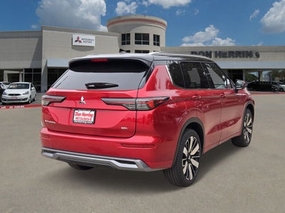 2025 Mitsubishi Outlander SEL