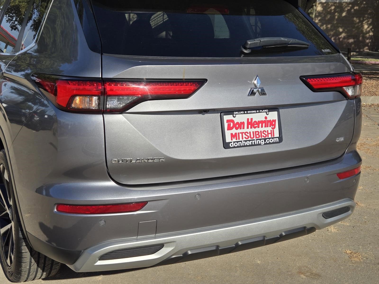 2022 Mitsubishi Outlander SE