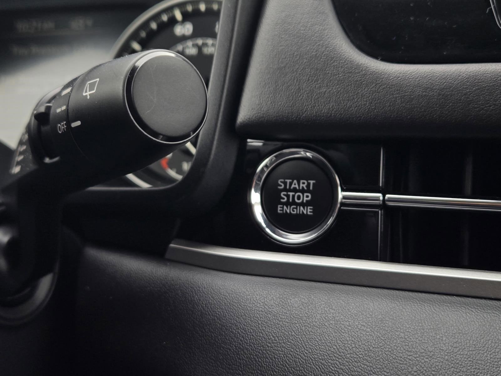 2025 Mitsubishi Outlander ES