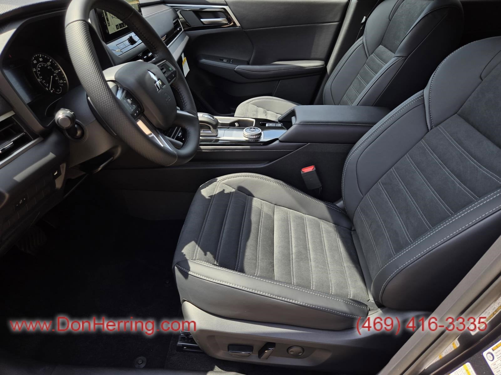 2025 Mitsubishi Outlander SE AWC