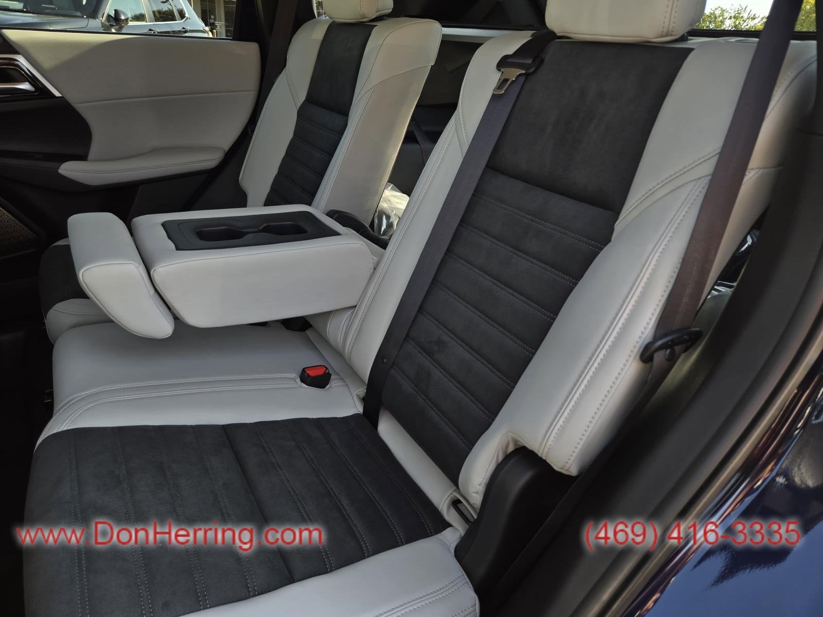 2025 Mitsubishi Outlander SE AWC