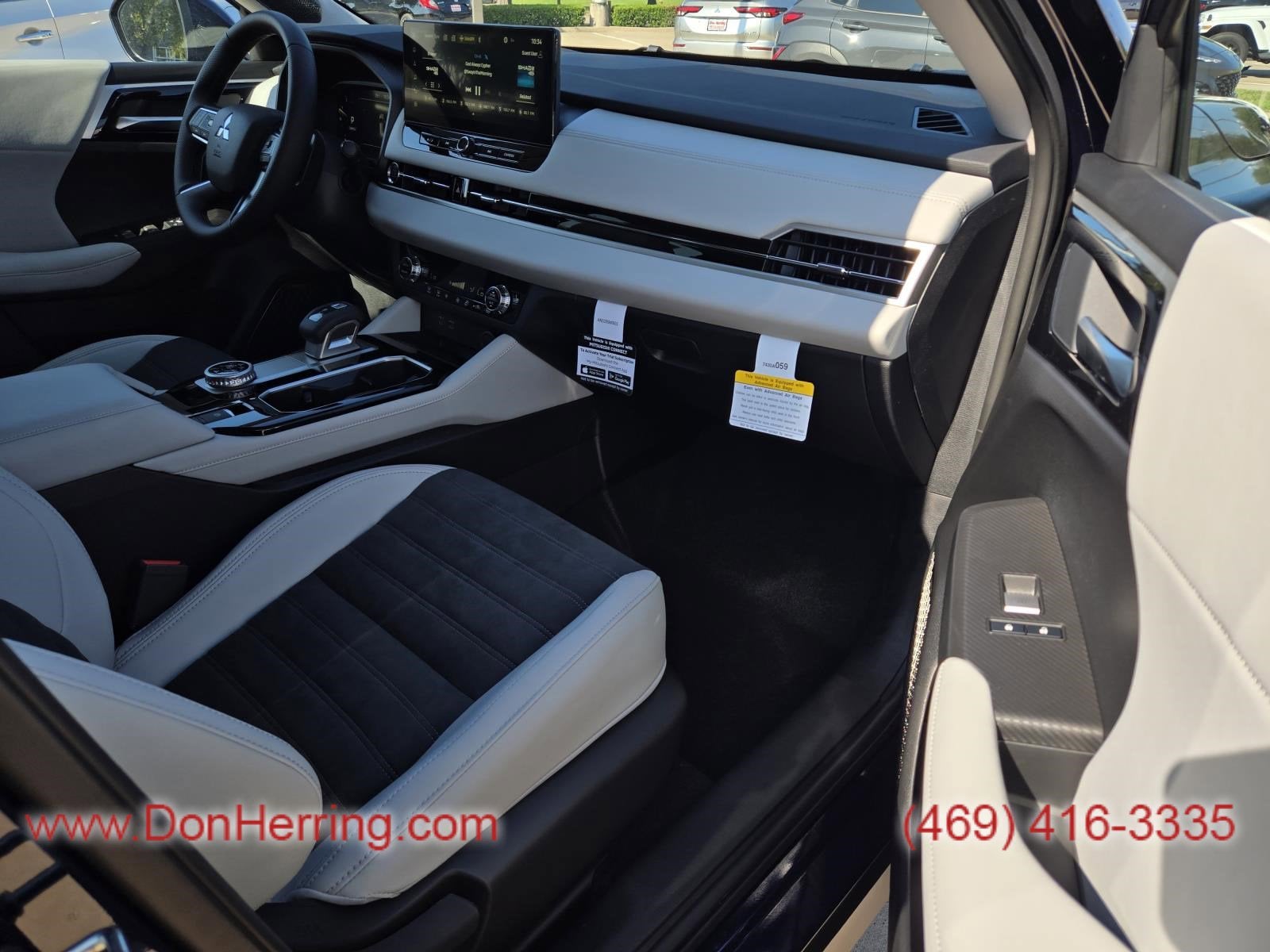 2025 Mitsubishi Outlander SE AWC