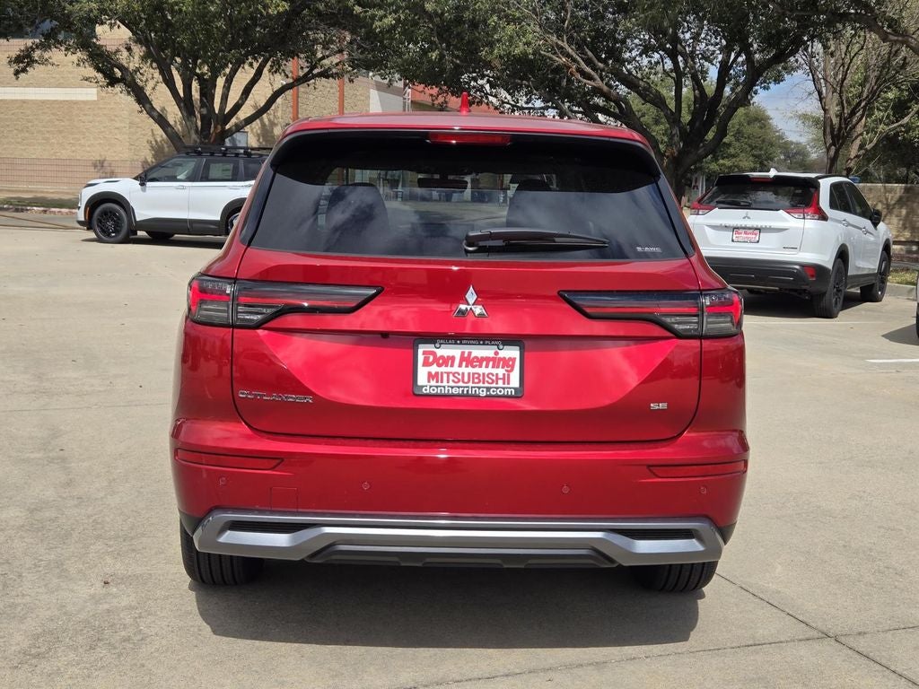 2025 Mitsubishi Outlander SE