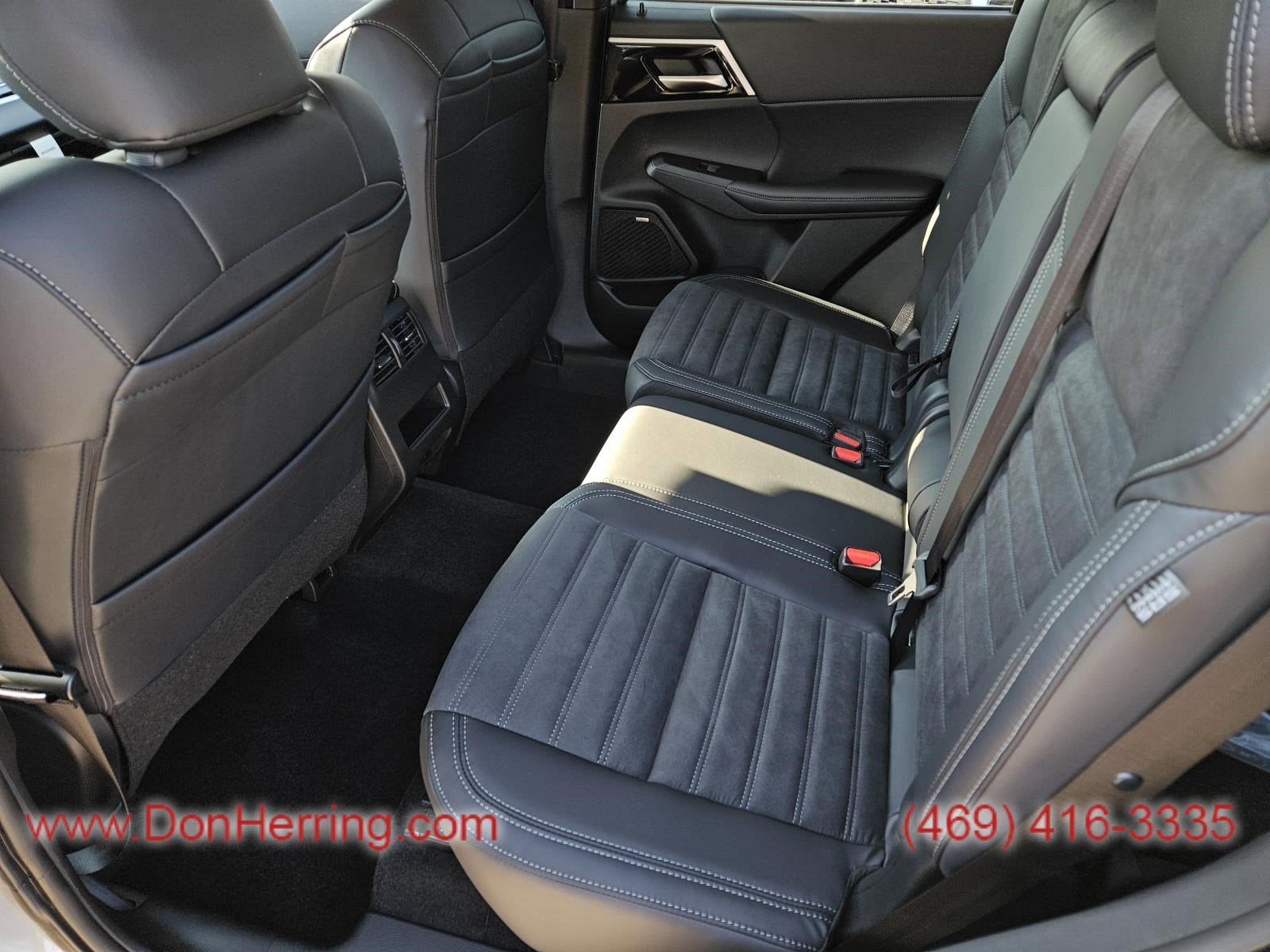 2025 Mitsubishi Outlander SE AWC