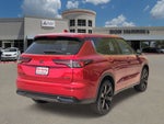 2026 Mitsubishi Outlander LE