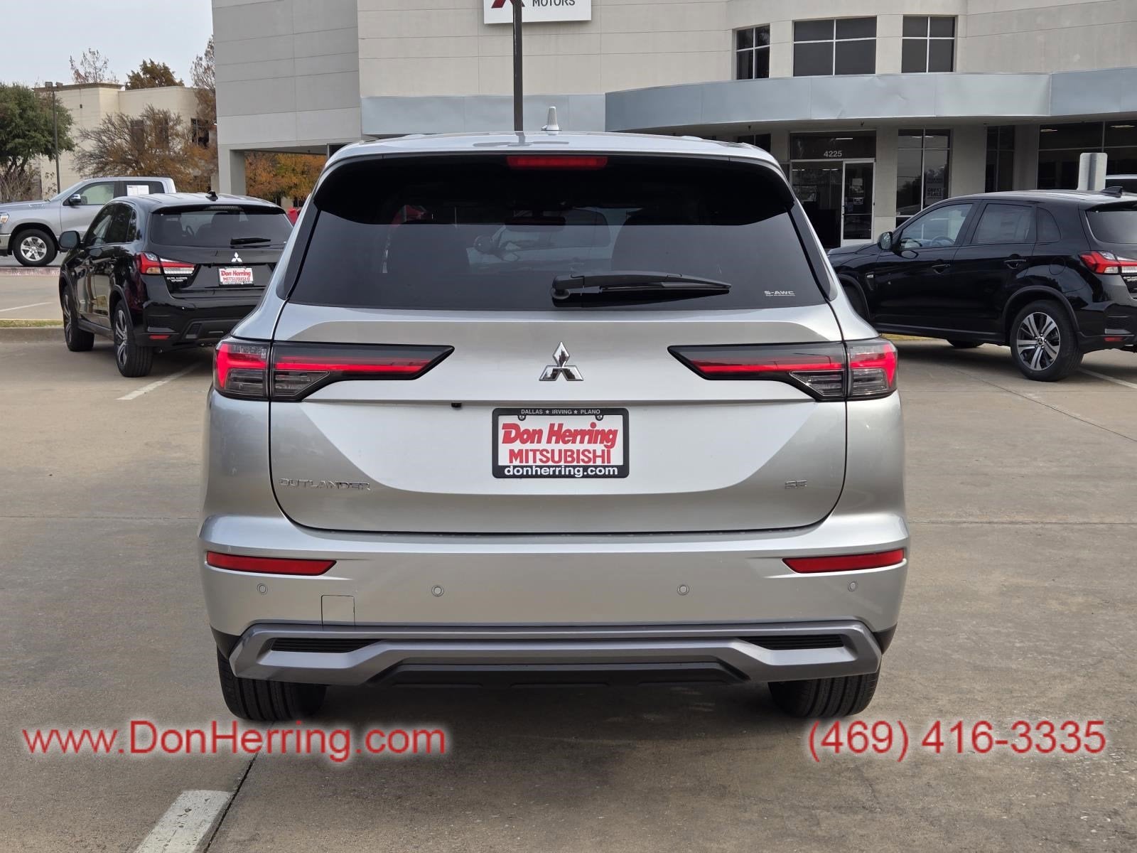 2026 Mitsubishi Outlander SE AWC
