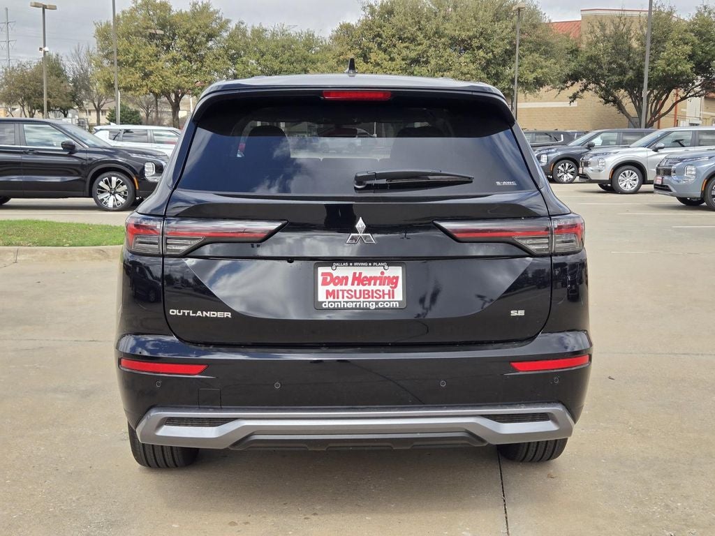 2026 Mitsubishi Outlander SE