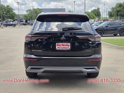 2025 Mitsubishi Outlander PLAT EDIT AWC
