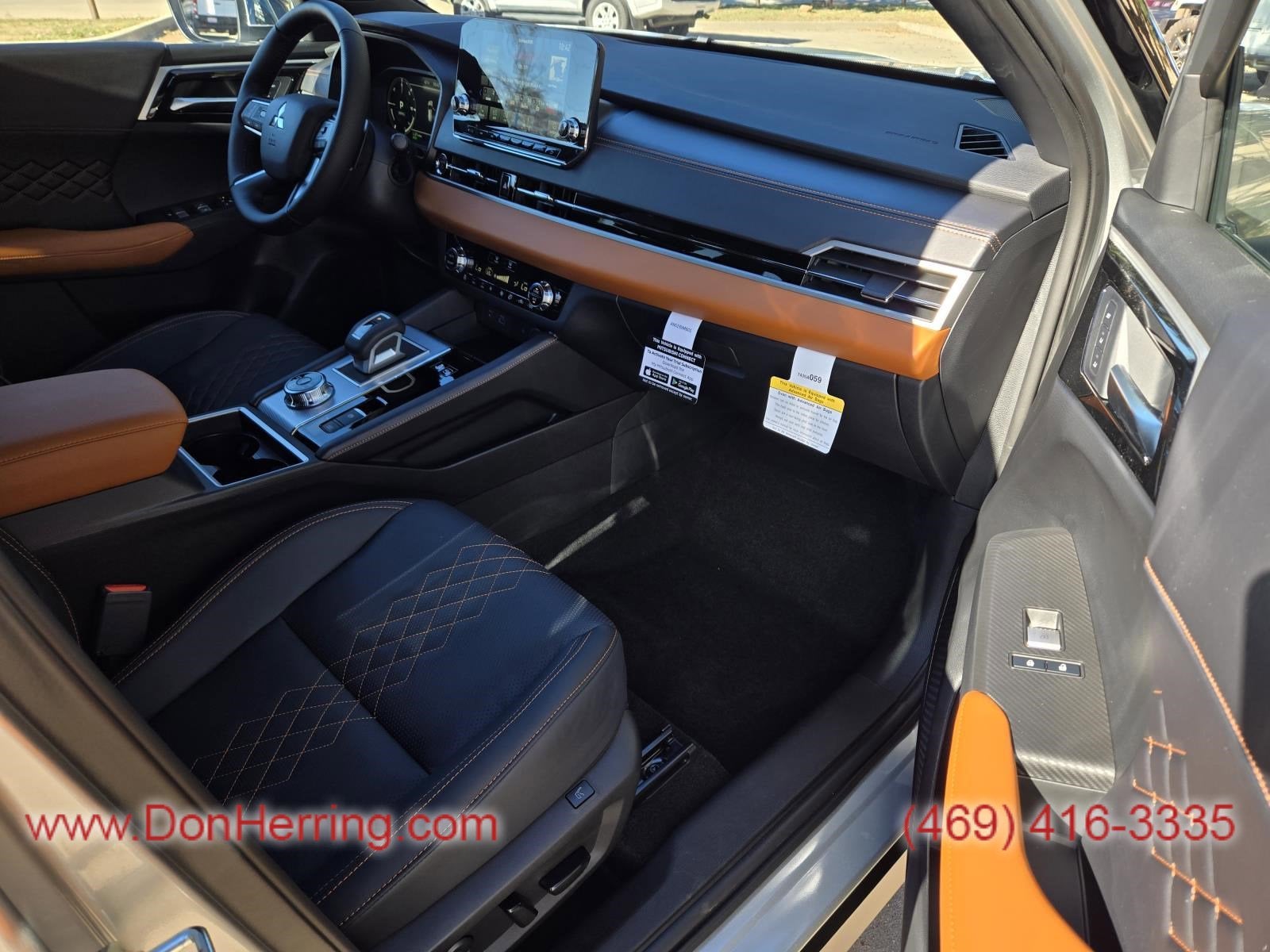 2025 Mitsubishi OULT PHEV SEL AWC OULT PHEV SEL AWC