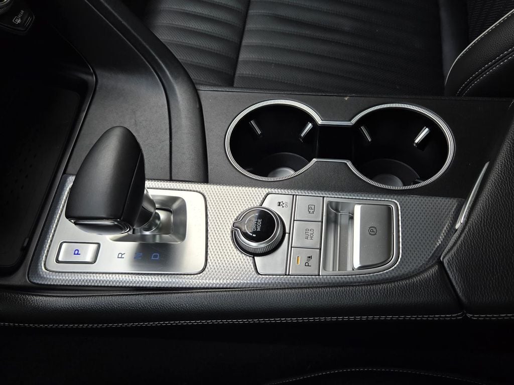 2022 Genesis G70 2.0T