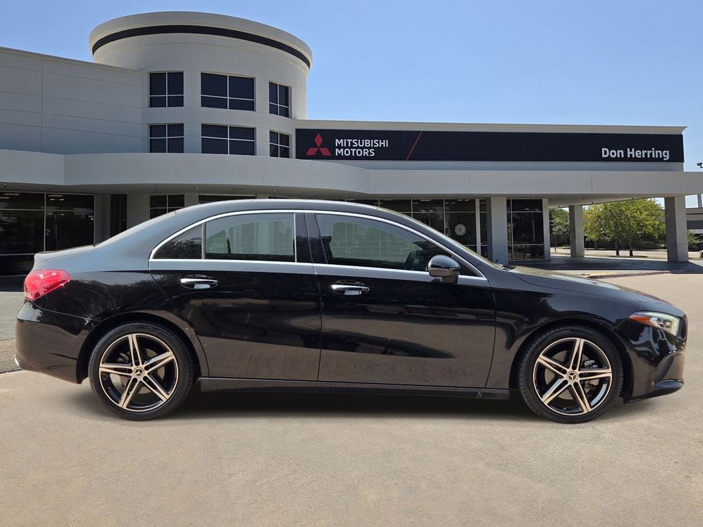 2022 Mercedes-Benz A-Class A220