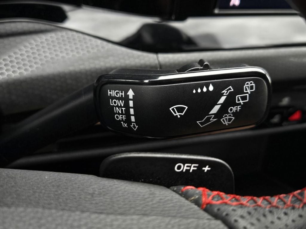 2024 Volkswagen Golf GTI S