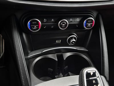 2022 Alfa Romeo Stelvio Veloce
