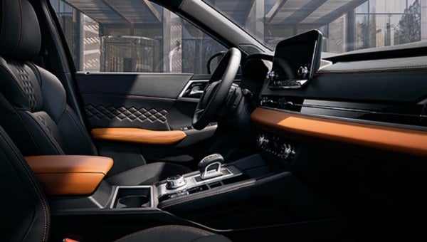 2023 Outlander Interior | Don Herring North Mitsubishi in Plano TX